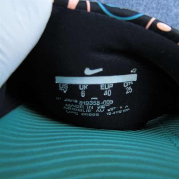 Nike Youth Girls Slide Shoes Black Synthetic Slip On Size 7 Medium - Picture 7 of 10